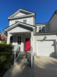 Building Photo - Townhome For Rent