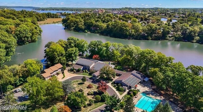 Building Photo - 30 Berkshire Ct