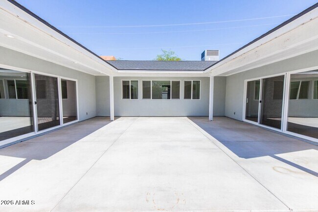 Building Photo - 341 E 14th St