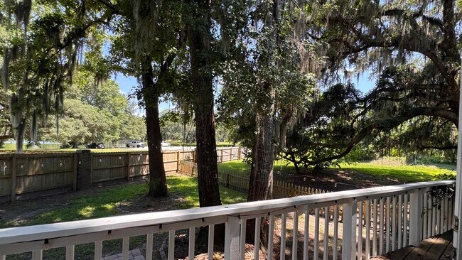 Building Photo - 4417 Siesta Ct