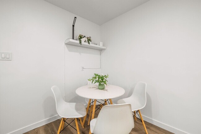 Building Photo - 1404 Lieta St