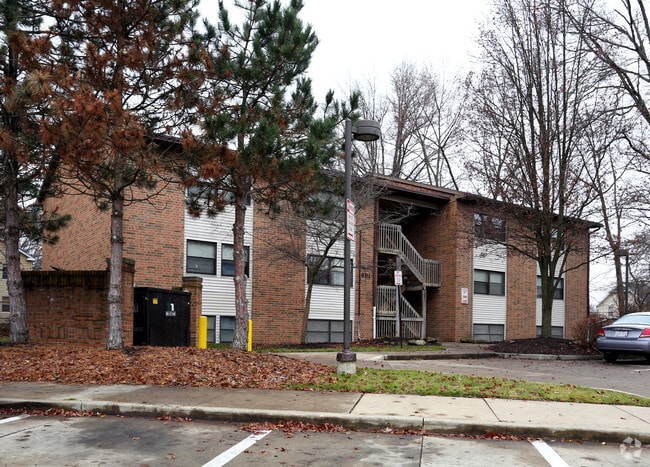 Primary Photo - 675-691 Copley Rd