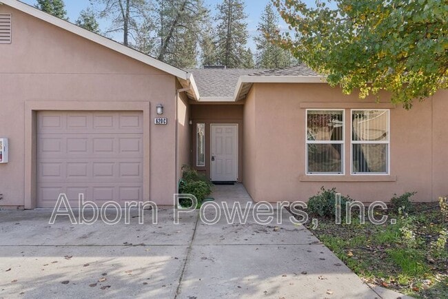 Primary Photo - 620 Pearl Pl