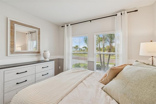 Building Photo - 601 Ambleside Dr