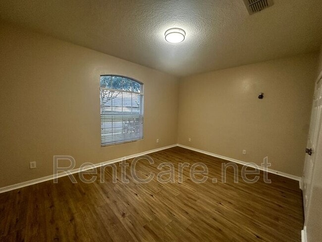 Building Photo - 1363 Glenwick Dr