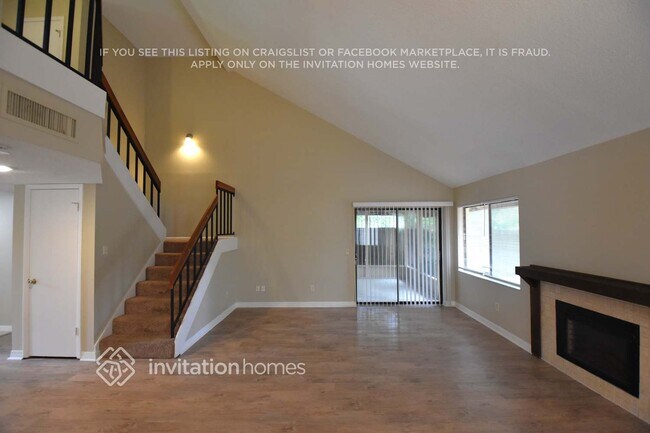 Building Photo - 126 W York Ct