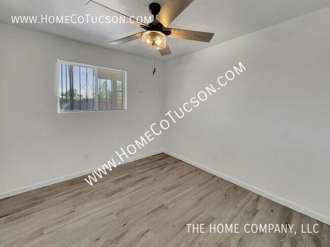 Building Photo - 3512 S Chesin Dr