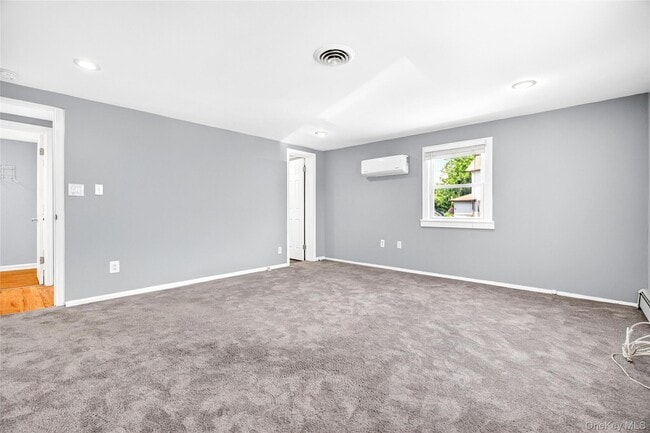 Building Photo - 58 Samsondale Ave