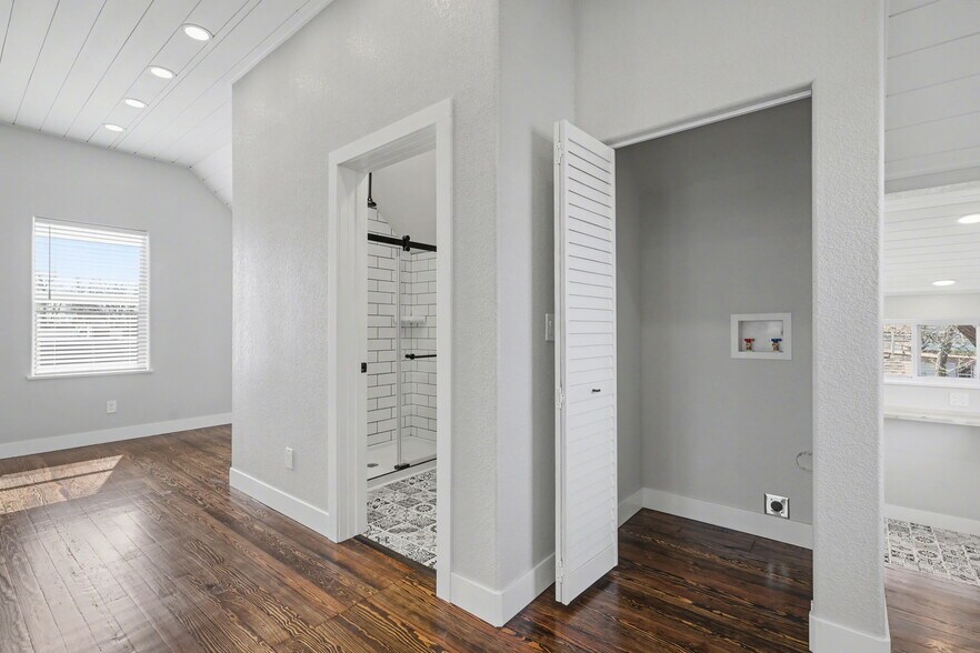 Building Photo - 1003 W Colorado Ave