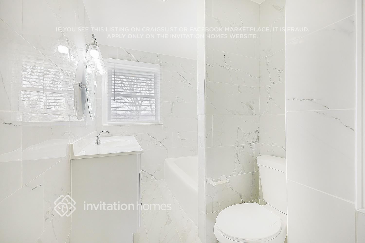 Building Photo - 728 Winthorne Dr