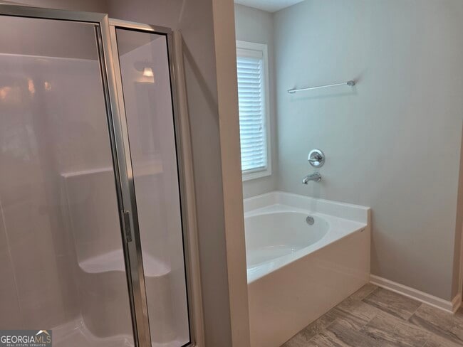 Building Photo - 132 W River Cane Run