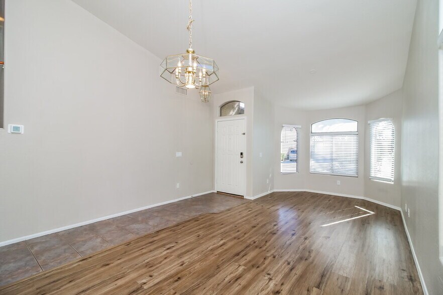 Building Photo - 44852 W Woody Rd