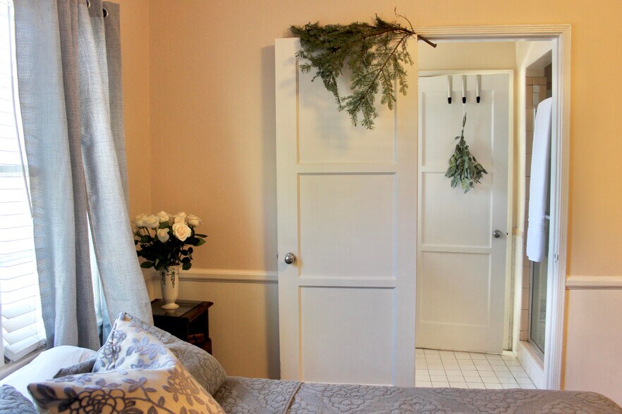 Private room - 1818 Hi Point St