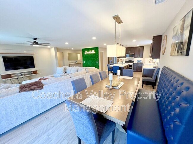 Building Photo - 84131 Azzura Way