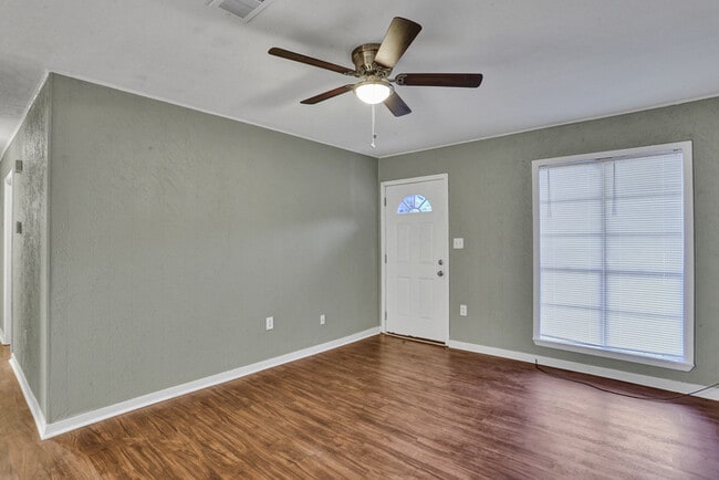 Building Photo - 355 St Joe Blvd