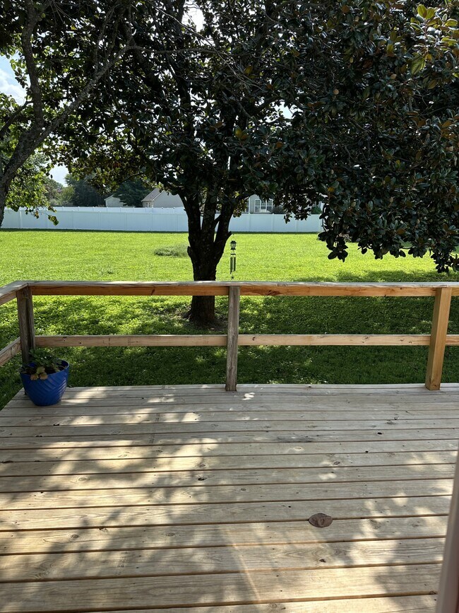 Building Photo - 118 Merlin Dr