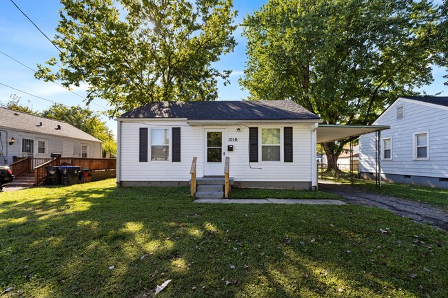 Building Photo - 1018 Navaho Pl