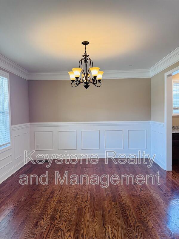 Building Photo - 2469 Senseney Dr