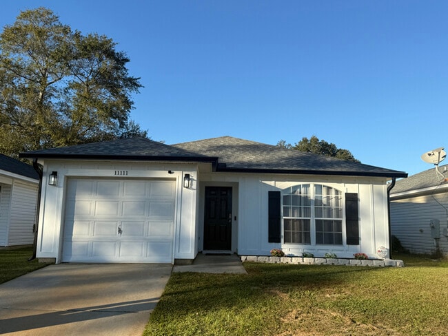 Building Photo - 11111 Chippewa Way