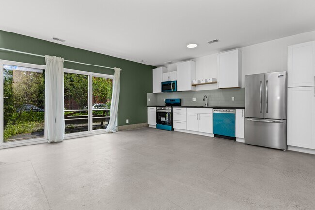 Building Photo - 4641 15th St