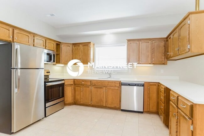Building Photo - 4 Bedroom Pet-Friendly Home in LEAVENWORTH, KS with Main Street Renewal