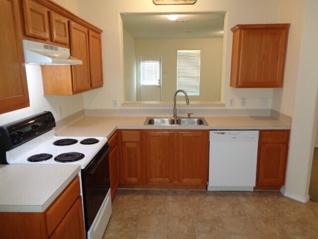 Building Photo - 16822 Libson Falls Dr