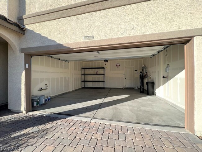 Building Photo - 10289 Sweet Woodruff Dr