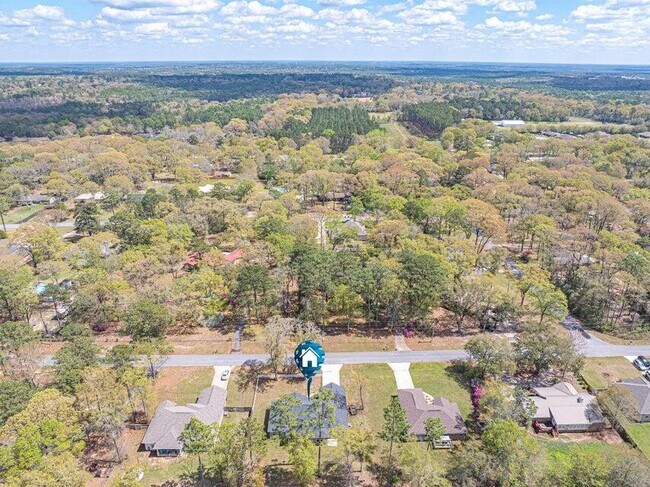 Building Photo - 6030 W Dogwood Dr