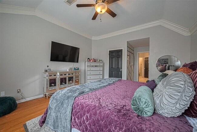 Building Photo - 4502 Twin Elm Dr