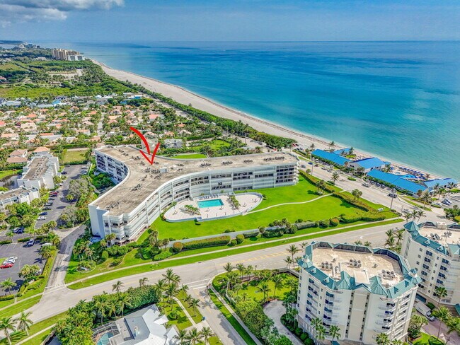 Building Photo - 1300 Jimmy Buffett Mem Hwy