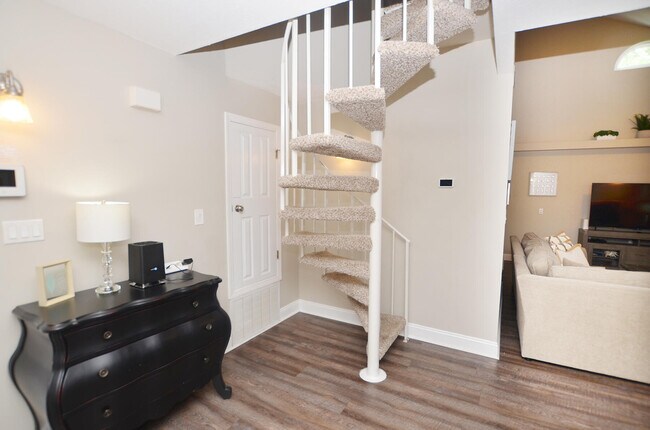 Building Photo - 2133 Las Vegas Trail