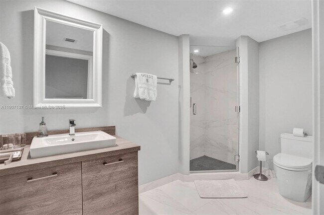 Building Photo - 400 Sunny Isles Blvd