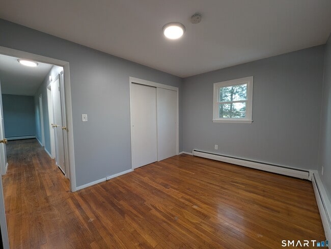 Building Photo - 189 Melrose Rd