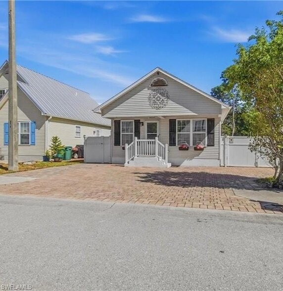 Building Photo - 286 Leawood Cir