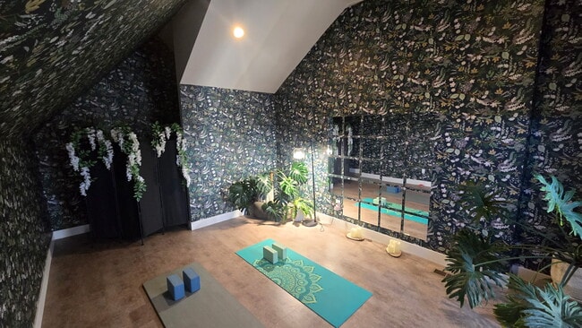 Building Photo - 1452 Xavier St