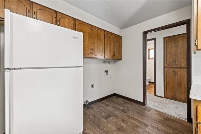 Building Photo - 2 Bedroom 1 Bathroom Duplex on the Boise B...