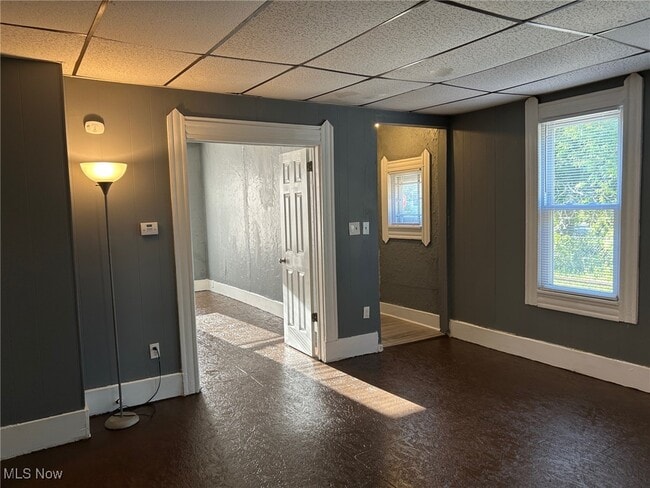 Building Photo - 3301 W 58th St