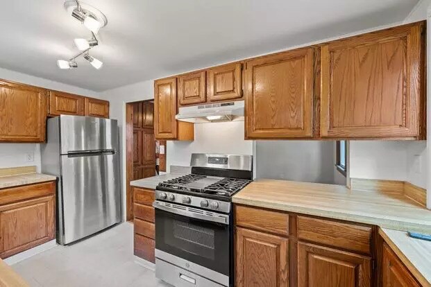 KITCHEN - 293 Olentangy St