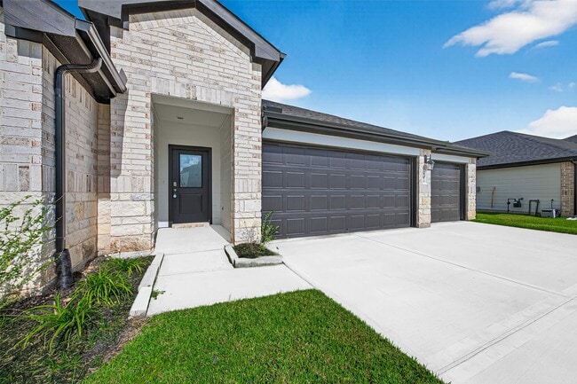 Building Photo - 4312 Rustling Aspen Dr