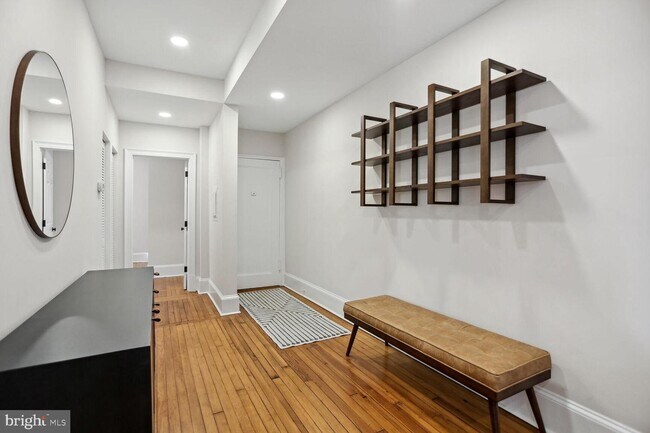 Primary Photo - 1423 R St NW