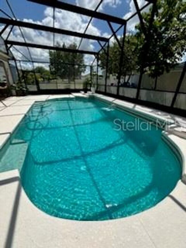 Building Photo - Brighton Lakes Beauty