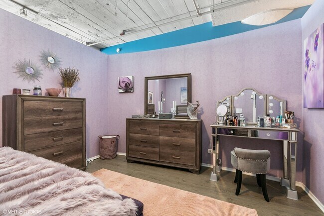 Building Photo - 1530 S State St