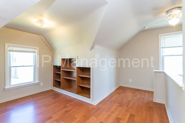 Building Photo - 14209 Emery Ave