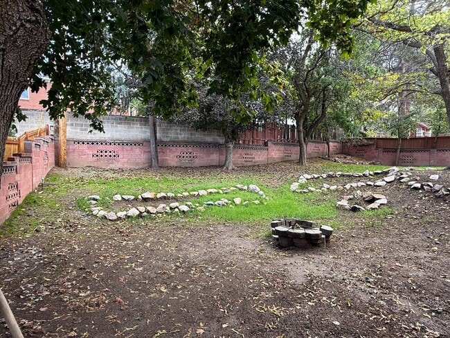 Building Photo - 5 Bedroom Home; Millcreek; 2800 sq ft; Large Fenced Yard