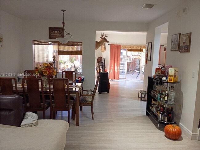 Building Photo - 13274 SW 142nd Terrace