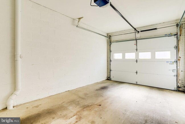 Building Photo - 1706 S Edgewood St