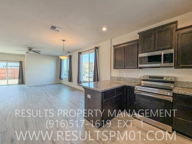 Building Photo - Stunning 4 Bedroom Home in Winding Meadow Village