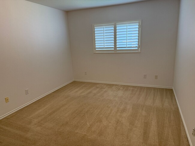 Building Photo - Oliver Ranch/off overlook Parkway