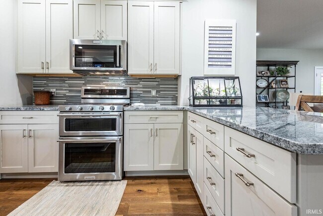Building Photo - 4297 S Windmill Ln