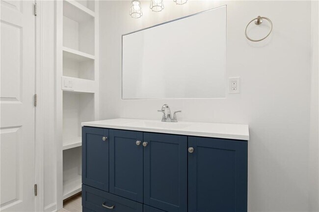 Building Photo - 245 Winding River Dr